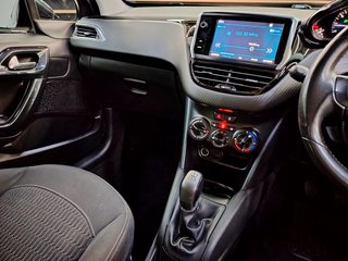 2021 Peugeot 208 ALLURE 1.2 PURETECH 5DR - photo 10