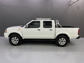 2018 Nissan Hardbody NP300 2.4i HI-RIDER P/U D/C - photo 2