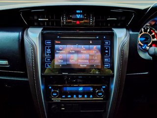 2018 Toyota Fortuner 2.8GD-6 R/B A/T - photo 4