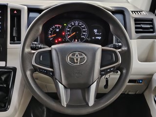 2020 Toyota Quantum 2.8 GL SLWB 14 SEAT - photo 12