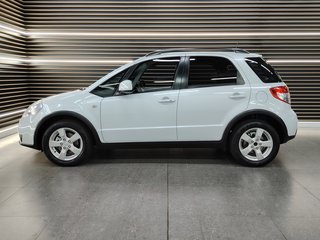 2010 Suzuki SX4 2.0 - photo 2