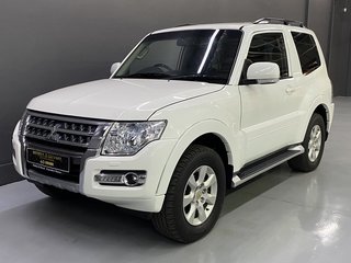 Mitsubishi Pajero Used vehicle for sale