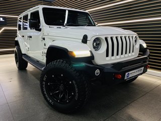 2019 Jeep Wrangler UNLTD SAHARA 3.6L V6 A/T - photo 3