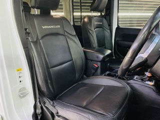 2019 Jeep Wrangler UNLTD SAHARA 3.6L V6 A/T - photo 23