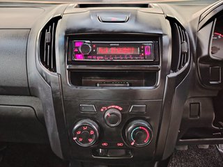 2020 Isuzu D-Max 250C S/C P/U - photo 9