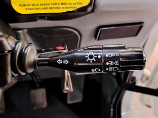 2022 Mahindra Bolero NEF P/U S/C - photo 3