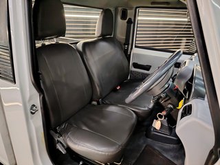 2022 Mahindra Bolero NEF P/U S/C - photo 5