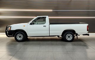 2017 Nissan Hardbody NP300 2.0i LWB P/U S/C - photo 2