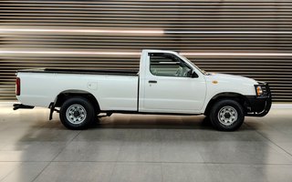 2017 Nissan Hardbody NP300 2.0i LWB P/U S/C - photo 7