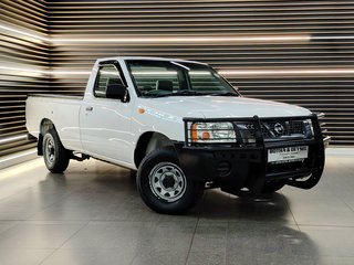 2017 Nissan Hardbody NP300 2.0i LWB P/U S/C - photo 8