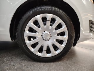 2016 Ford Fiesta 1.4 AMBIENTE 5 Dr - photo 9