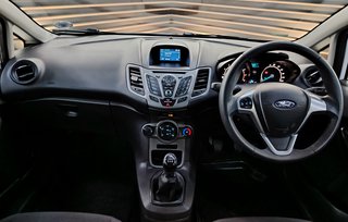 2016 Ford Fiesta 1.4 AMBIENTE 5 Dr - photo 6