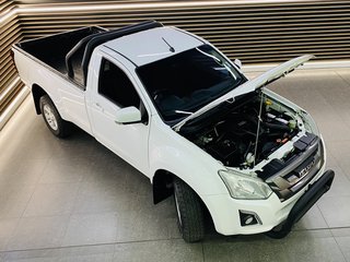 2021 Isuzu D-Max 250 HO LE S/C P/U - photo 4