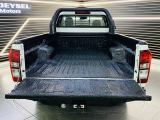 2021 Isuzu D-Max 250 HO LE S/C P/U - photo 9