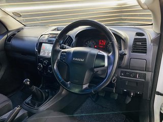 2021 Isuzu D-Max 250 HO LE S/C P/U - photo 5