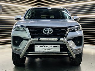 2021 Toyota Fortuner 2.8GD-6 R/B A/T - photo 2