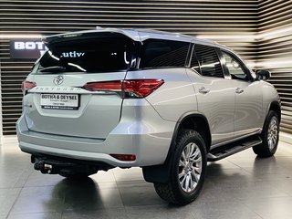 2021 Toyota Fortuner 2.8GD-6 R/B A/T - photo 2