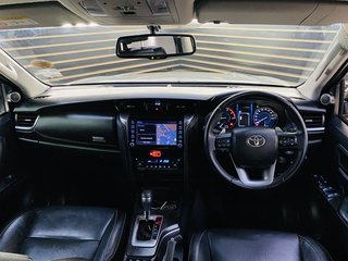 2021 Toyota Fortuner 2.8GD-6 R/B A/T - photo 11