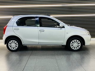 2013 Toyota Etios 1.5 Xi - photo 1