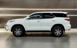 2018 Toyota Fortuner 2.4GD-6 R/B A/T - photo 2