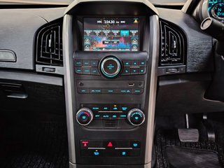 2021 Mahindra Xuv 500 2.2D MHAWK A/T (W6) 7 SEAT - photo 2