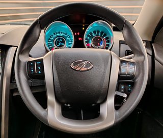 2021 Mahindra Xuv 500 2.2D MHAWK A/T (W6) 7 SEAT - photo 13