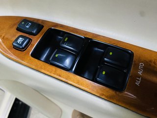 2004 Toyota Land Cruiser 100 V8 A/T - photo 3
