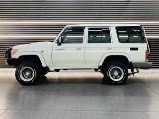 2008 Toyota Land Cruiser 76 4.2D S/W - photo 6