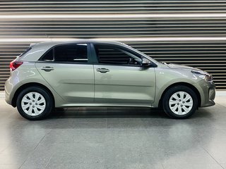 2020 Kia Rio 1.2 5DR - photo 1