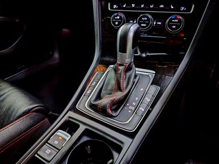 2018 Volkswagen Golf GOLF VII GTi 2.0 TSI DSG - photo 1