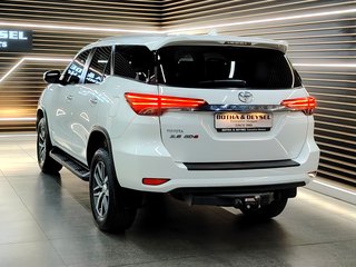2017 Toyota Fortuner 2.8GD-6 R/B A/T - photo 3