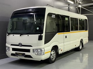 Toyota Quantam Used vehicle for sale