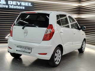 2015 Hyundai i10 1.1 GLS/MOTION - photo 6