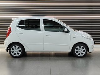 2015 Hyundai i10 1.1 GLS/MOTION - photo 8