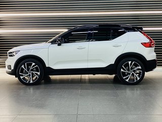 2020 Volvo XC 40 D4 MOMENTUM AWD GEARTRONIC - photo 6