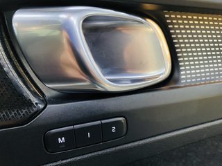 2020 Volvo XC 40 D4 MOMENTUM AWD GEARTRONIC - photo 8