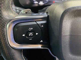 2020 Volvo XC 40 D4 MOMENTUM AWD GEARTRONIC - photo 23