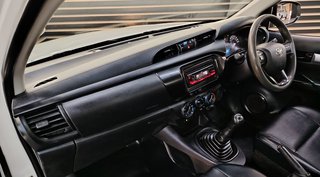2021 Toyota Hilux 2.4 GD S A/C P/U S/C - photo 3