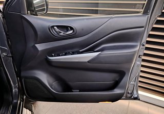 2021 Nissan Navara 2.5DDTI LE/LE PLUS 4X4 A/T D/C P/U - photo 9