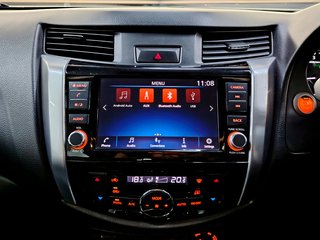 2021 Nissan Navara 2.5DDTI LE/LE PLUS 4X4 A/T D/C P/U - photo 4