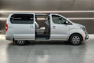 2018 Hyundai H-1 2.5 CRDI A/T/ 2.5 ELITE A/T - photo 16