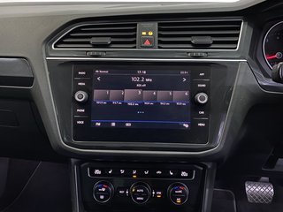 2018 Volkswagen Tiguan 2.0 TSI HIGHLINE 4MOT DSG - photo 3