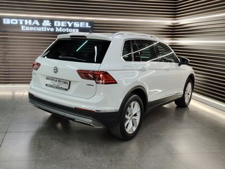 2018 Volkswagen Tiguan 2.0 TSI HIGHLINE 4MOT DSG - photo 6