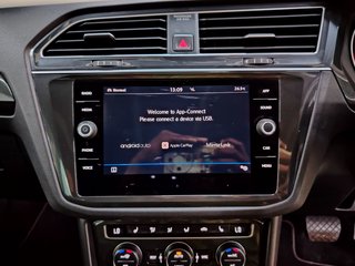 2018 Volkswagen Tiguan 2.0 TSI HIGHLINE 4MOT DSG - photo 3