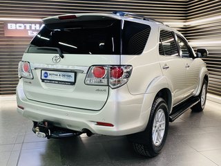 2012 Toyota Fortuner 3.0D-4D 4X4 A/T - photo 10