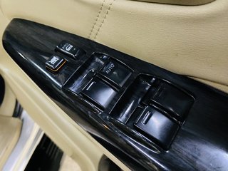 2012 Toyota Fortuner 3.0D-4D 4X4 A/T - photo 3