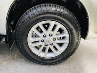 2012 Toyota Fortuner 3.0D-4D 4X4 A/T - photo 5