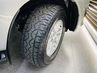 2012 Toyota Fortuner 3.0D-4D 4X4 A/T - photo 6