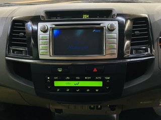 2012 Toyota Fortuner 3.0D-4D 4X4 A/T - photo 8
