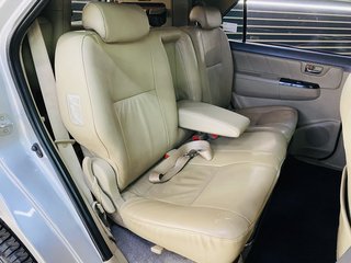 2012 Toyota Fortuner 3.0D-4D 4X4 A/T - photo 17